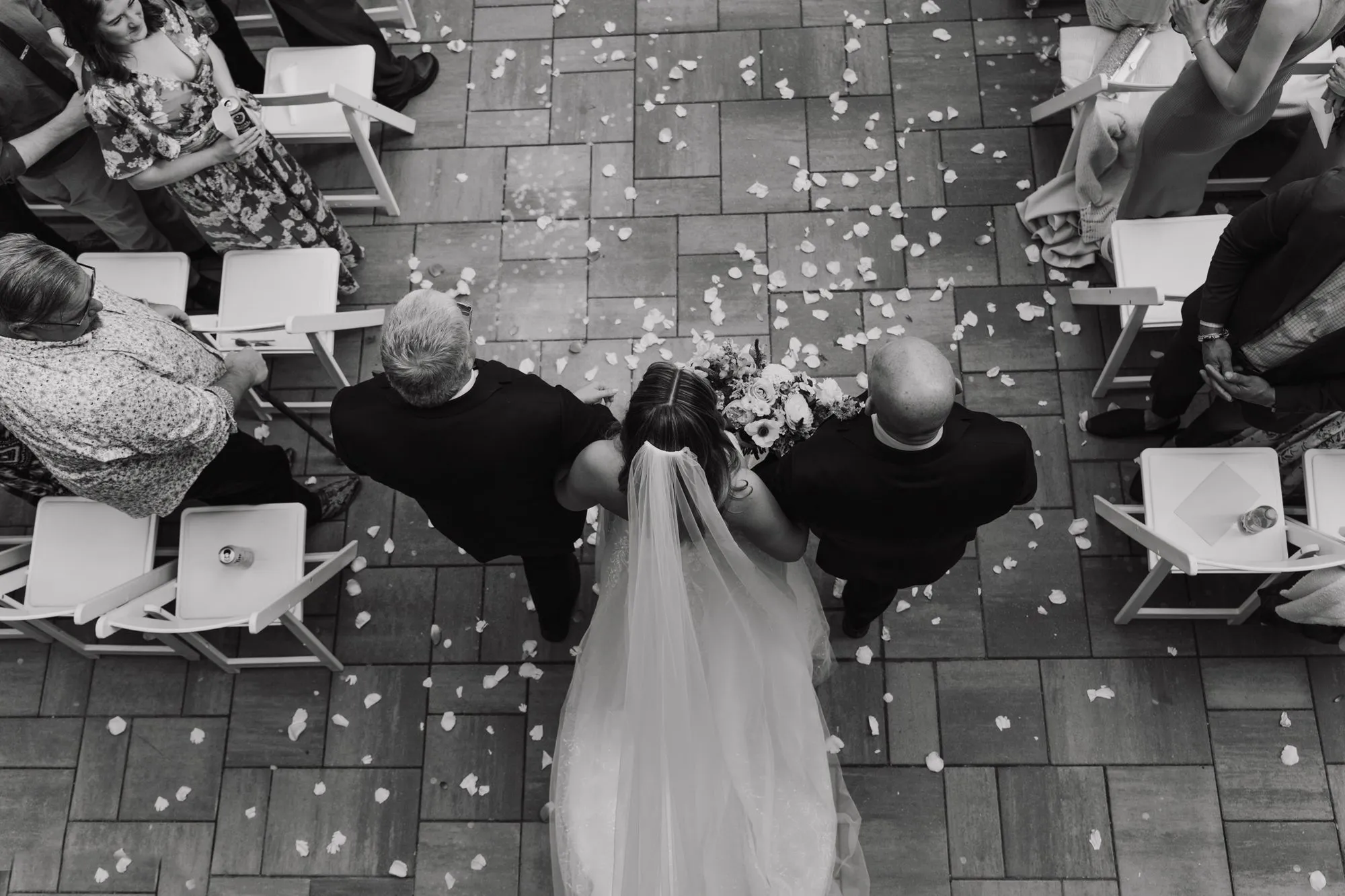 Moments from a Vola Via wedding