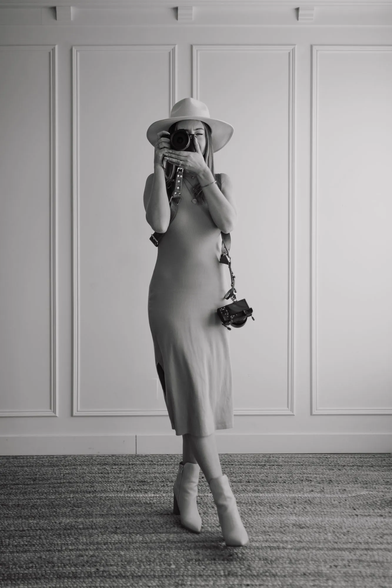 Shelby, photographer and founder of Vola Via Photography